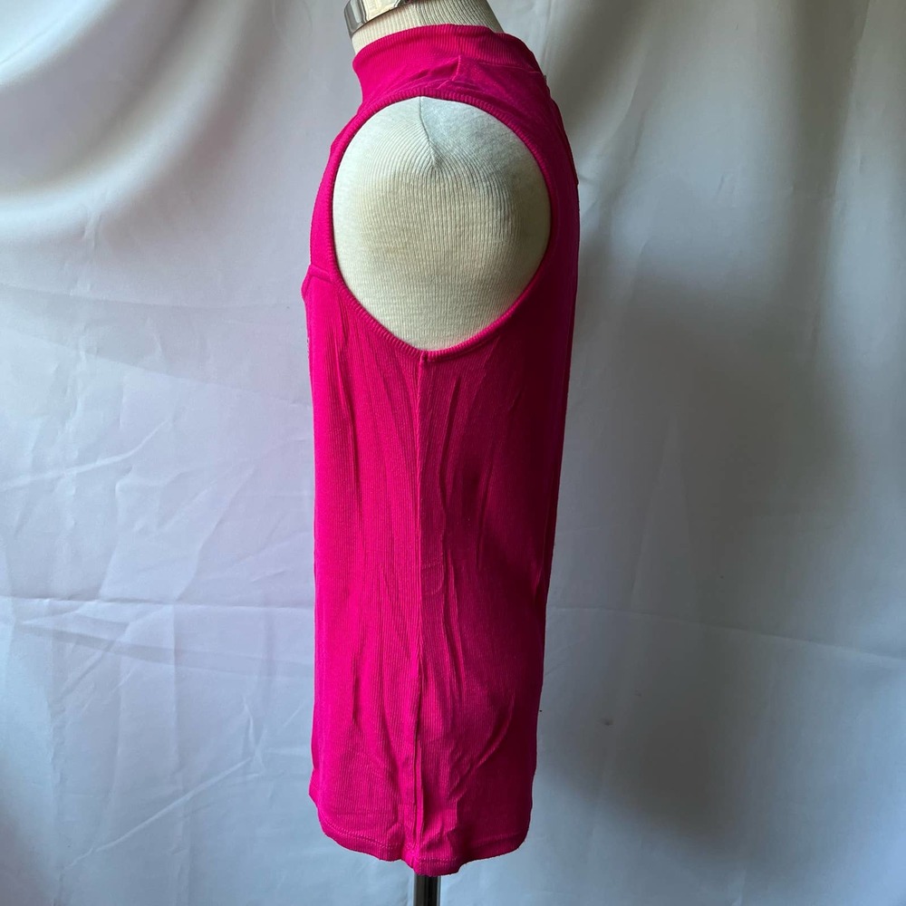 Vintage Bebe Rhinestone Dark Pink Logo Top Size Medium - Picture 5 of 8
